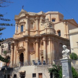 If it ain’t baroque…..a trip to Noto